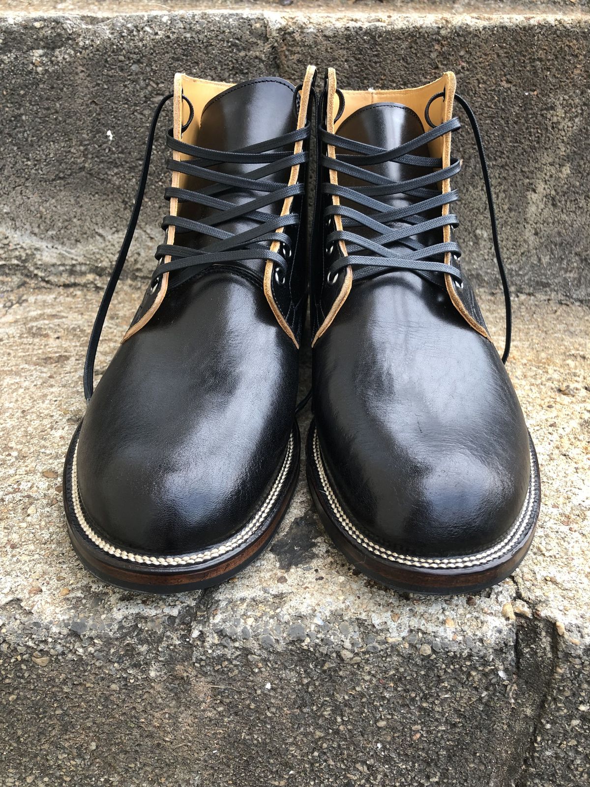 Photo by patinathunderdome on October 2, 2021 of the Viberg Service Boot in Shinki Black Latigo Teacore Horsehide.