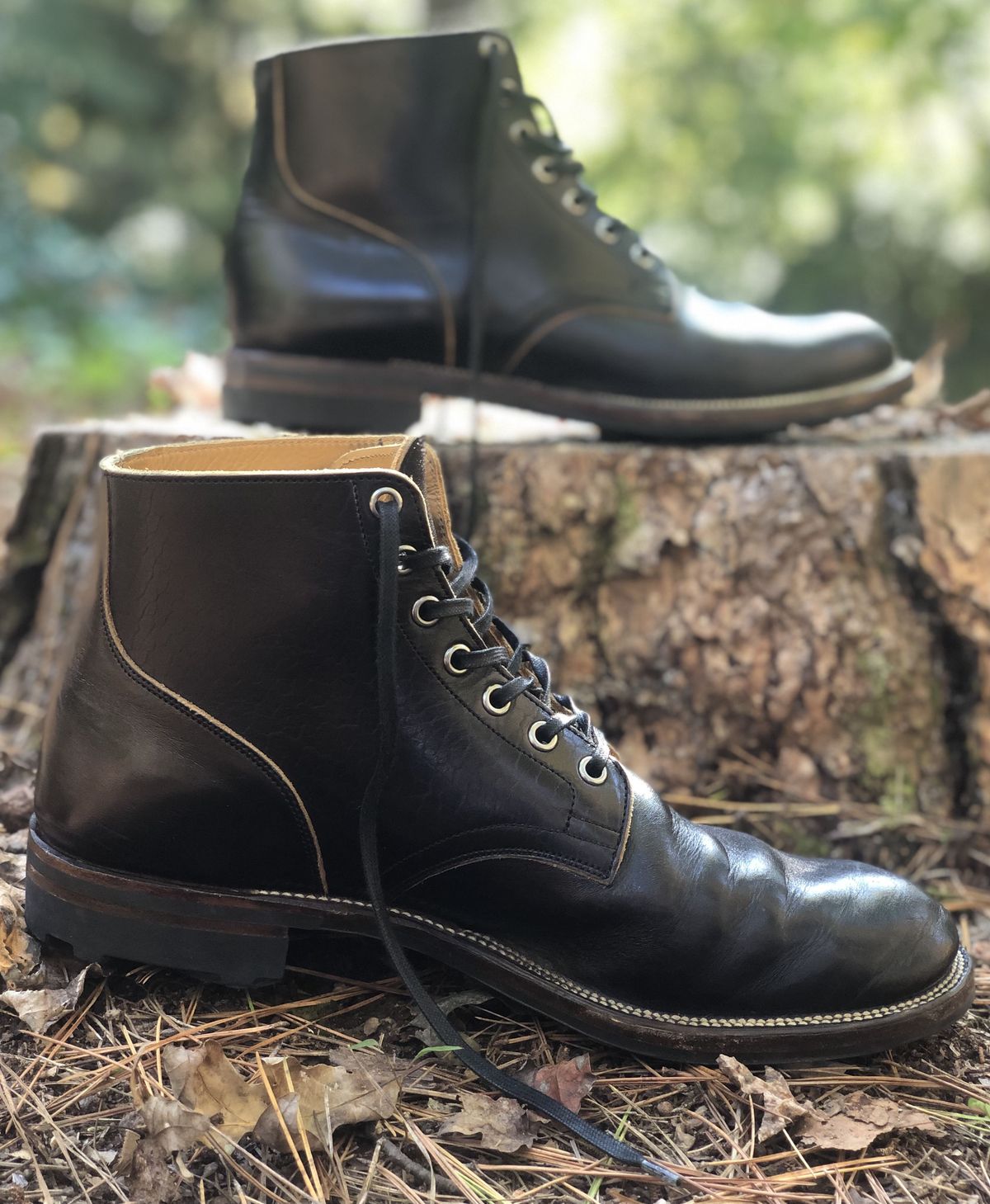 Photo by patinathunderdome on November 3, 2021 of the Viberg Service Boot in Shinki Black Latigo Teacore Horsehide.