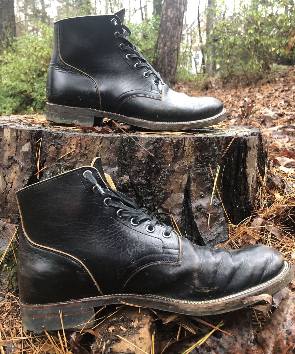 Photo by patinathunderdome on January 4, 2022 of the Viberg Service Boot in Shinki Black Latigo Teacore Horsehide.