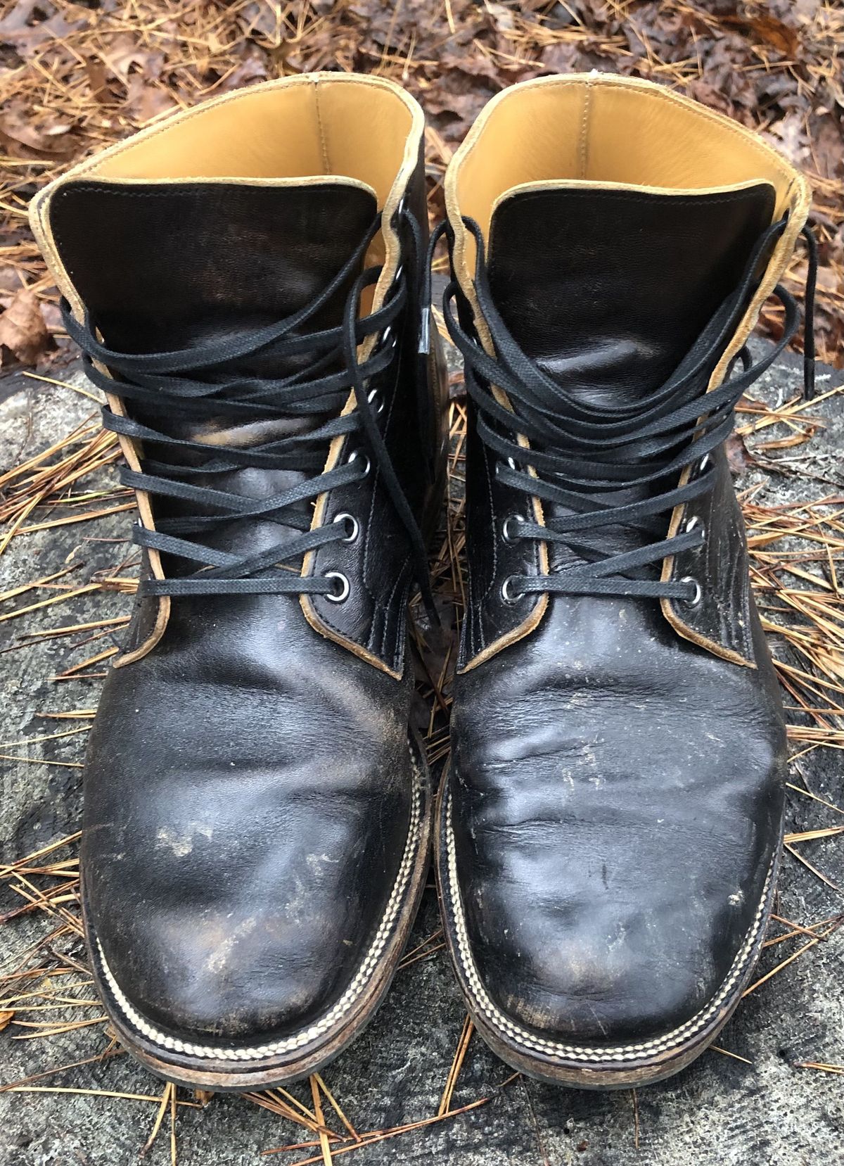 Photo by patinathunderdome on January 4, 2022 of the Viberg Service Boot in Shinki Black Latigo Teacore Horsehide.