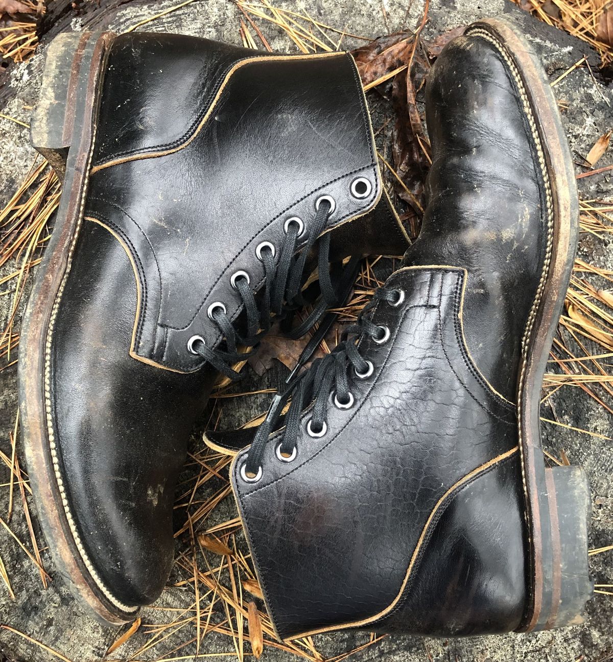 Photo by patinathunderdome on January 4, 2022 of the Viberg Service Boot in Shinki Black Latigo Teacore Horsehide.