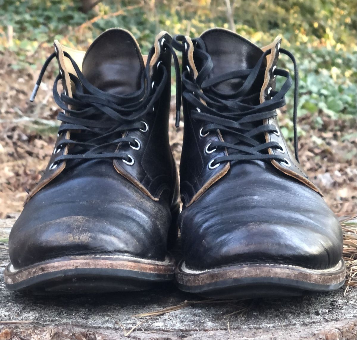 Photo by patinathunderdome on February 4, 2022 of the Viberg Service Boot in Shinki Black Latigo Teacore Horsehide.