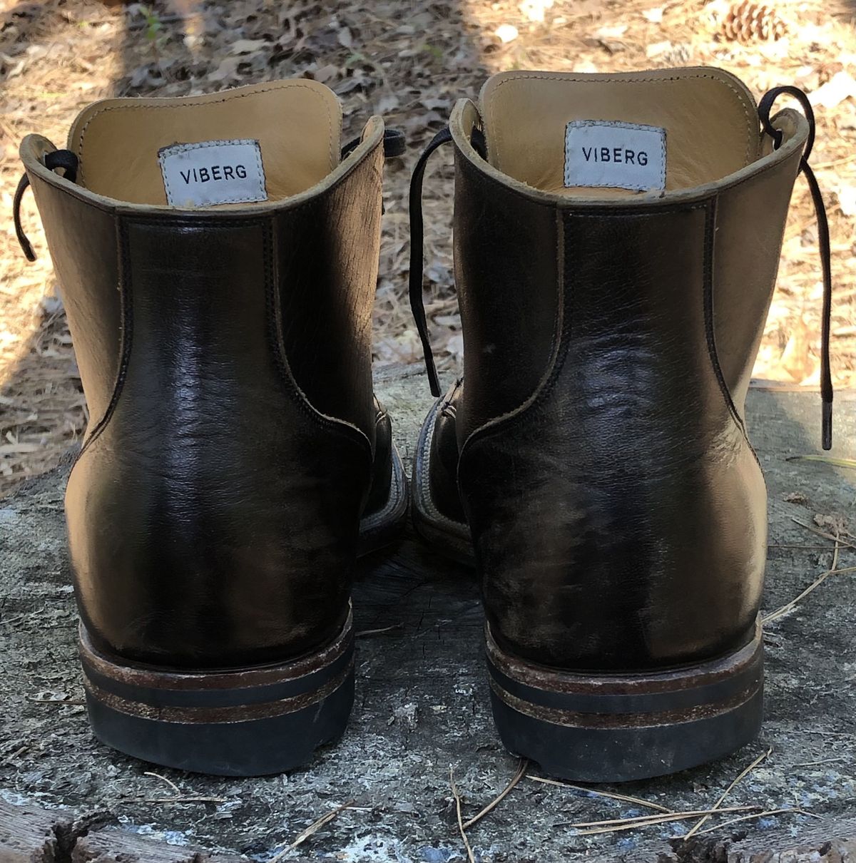 Photo by patinathunderdome on April 2, 2022 of the Viberg Service Boot in Shinki Black Latigo Teacore Horsehide.