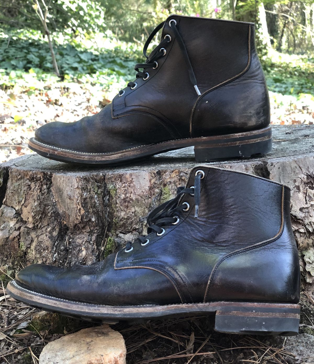 Photo by patinathunderdome on April 2, 2022 of the Viberg Service Boot in Shinki Black Latigo Teacore Horsehide.