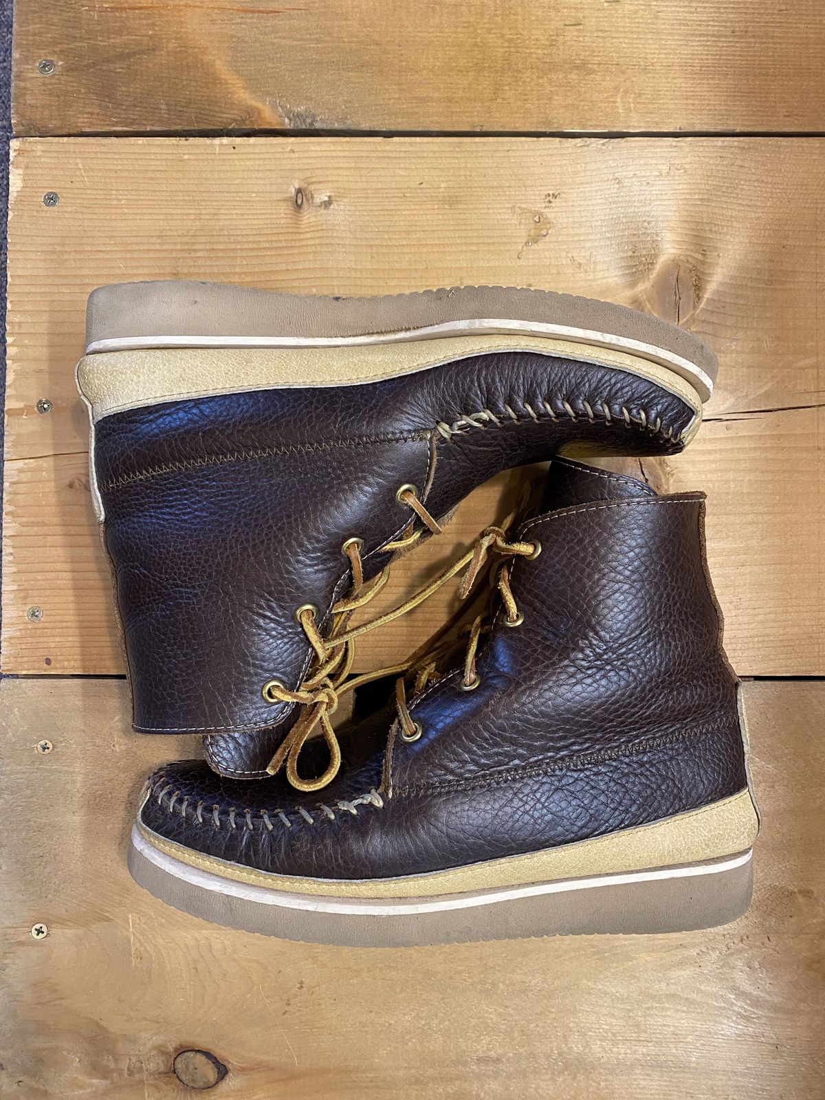 Photo by patinathunderdome on November 2, 2021 of the Fish Creek Moccasin Hardsole Boot in Tandy Mahogany Anilux Cowhide.