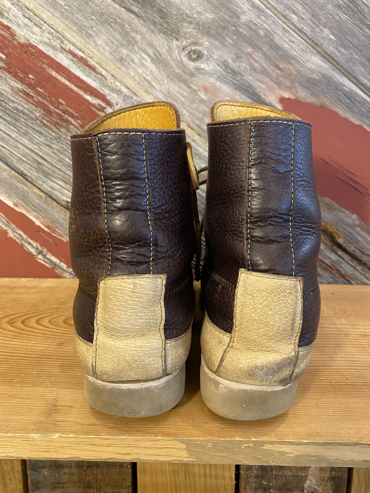 Photo by patinathunderdome on February 3, 2022 of the Fish Creek Moccasin Hardsole Boot in Tandy Mahogany Anilux Cowhide.
