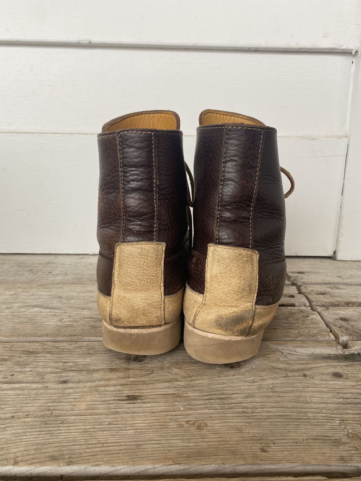 Photo by patinathunderdome on April 4, 2022 of the Fish Creek Moccasin Hardsole Boot in Tandy Mahogany Anilux Cowhide.