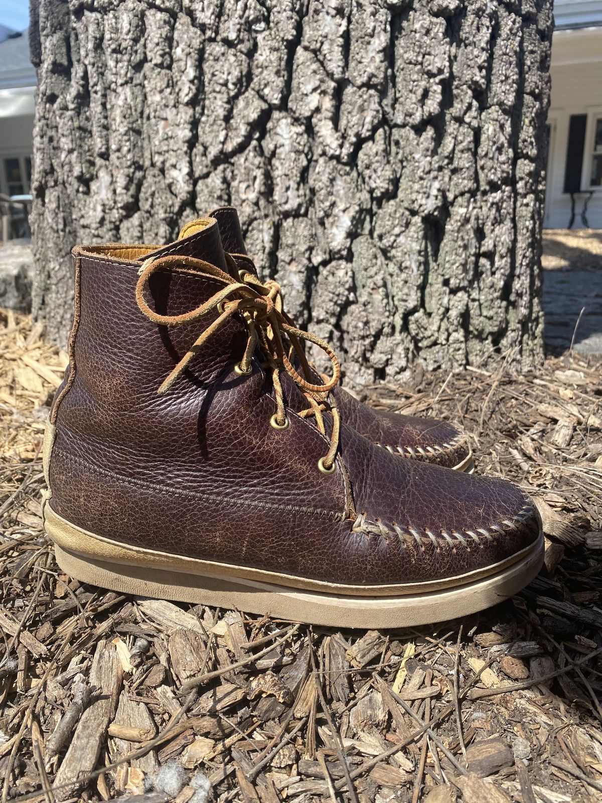 Photo by patinathunderdome on May 4, 2022 of the Fish Creek Moccasin Hardsole Boot in Tandy Mahogany Anilux Cowhide.