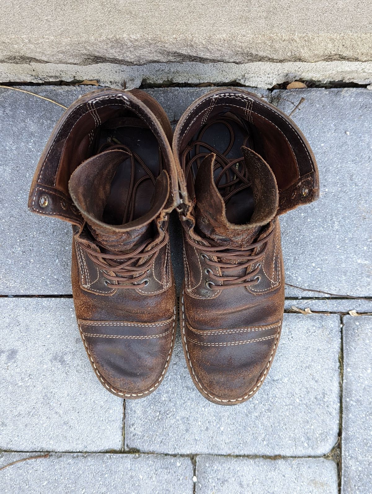 Photo by patinathunderdome on April 5, 2022 of the White's MP-M1TC in Horween Dark Brown Waxed Flesh.