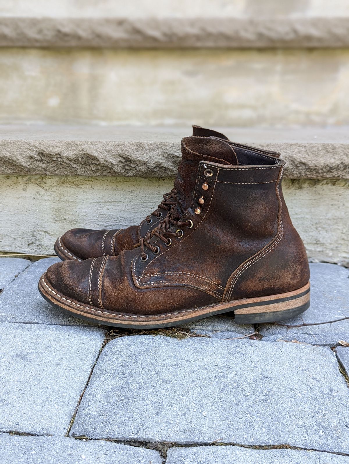 Photo by patinathunderdome on April 5, 2022 of the White's MP-M1TC in Horween Dark Brown Waxed Flesh.