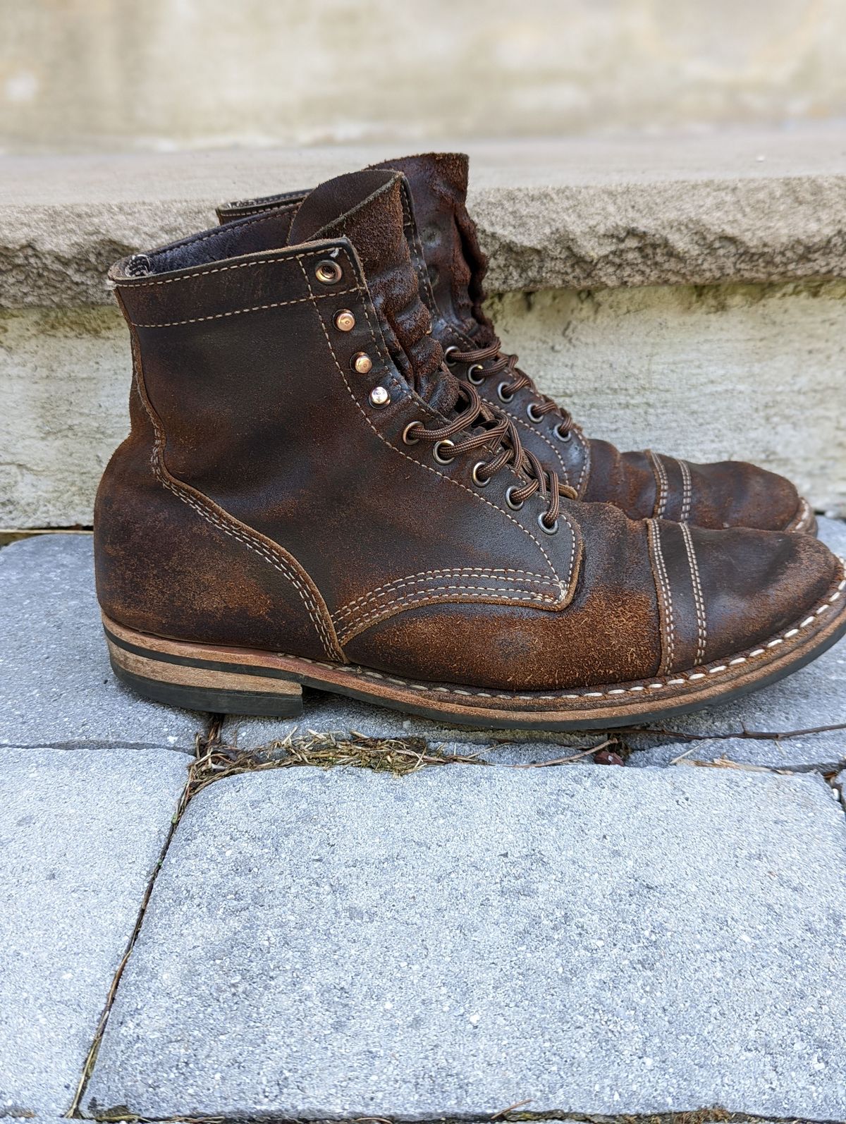 Photo by patinathunderdome on April 5, 2022 of the White's MP-M1TC in Horween Dark Brown Waxed Flesh.