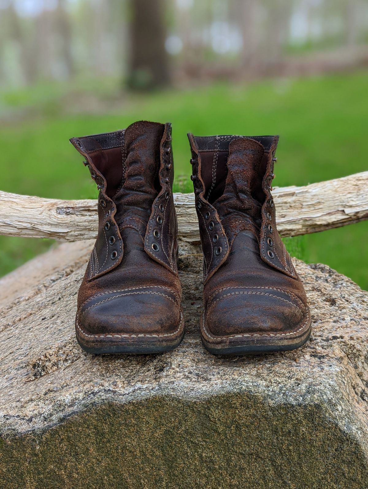 Photo by patinathunderdome on May 6, 2022 of the White's MP-M1TC in Horween Dark Brown Waxed Flesh.