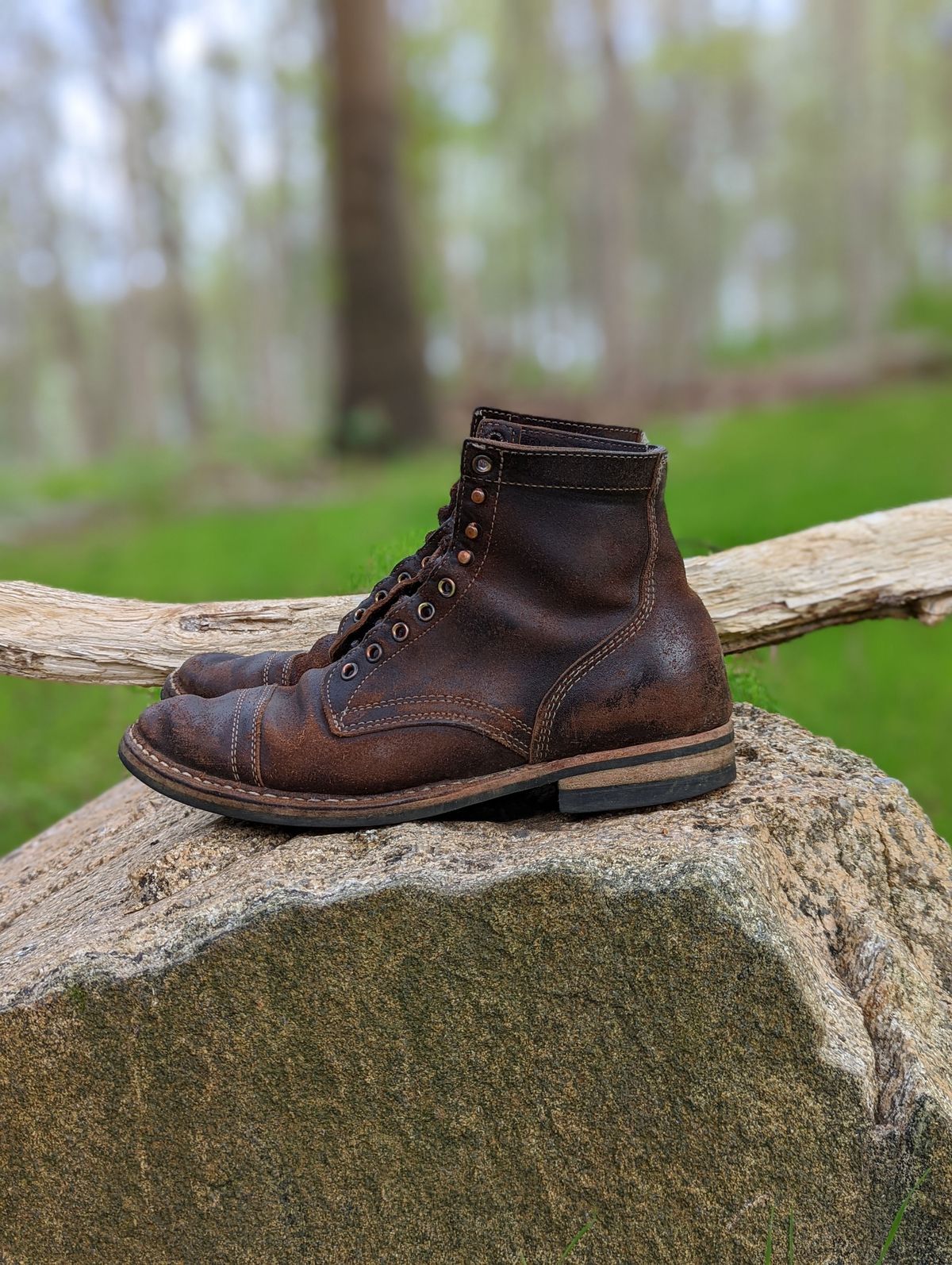 Photo by patinathunderdome on May 6, 2022 of the White's MP-M1TC in Horween Dark Brown Waxed Flesh.