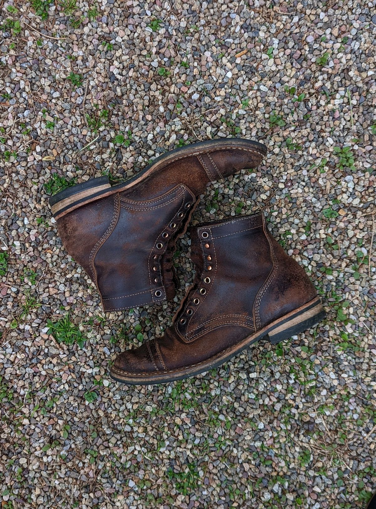 Photo by patinathunderdome on May 6, 2022 of the White's MP-M1TC in Horween Dark Brown Waxed Flesh.