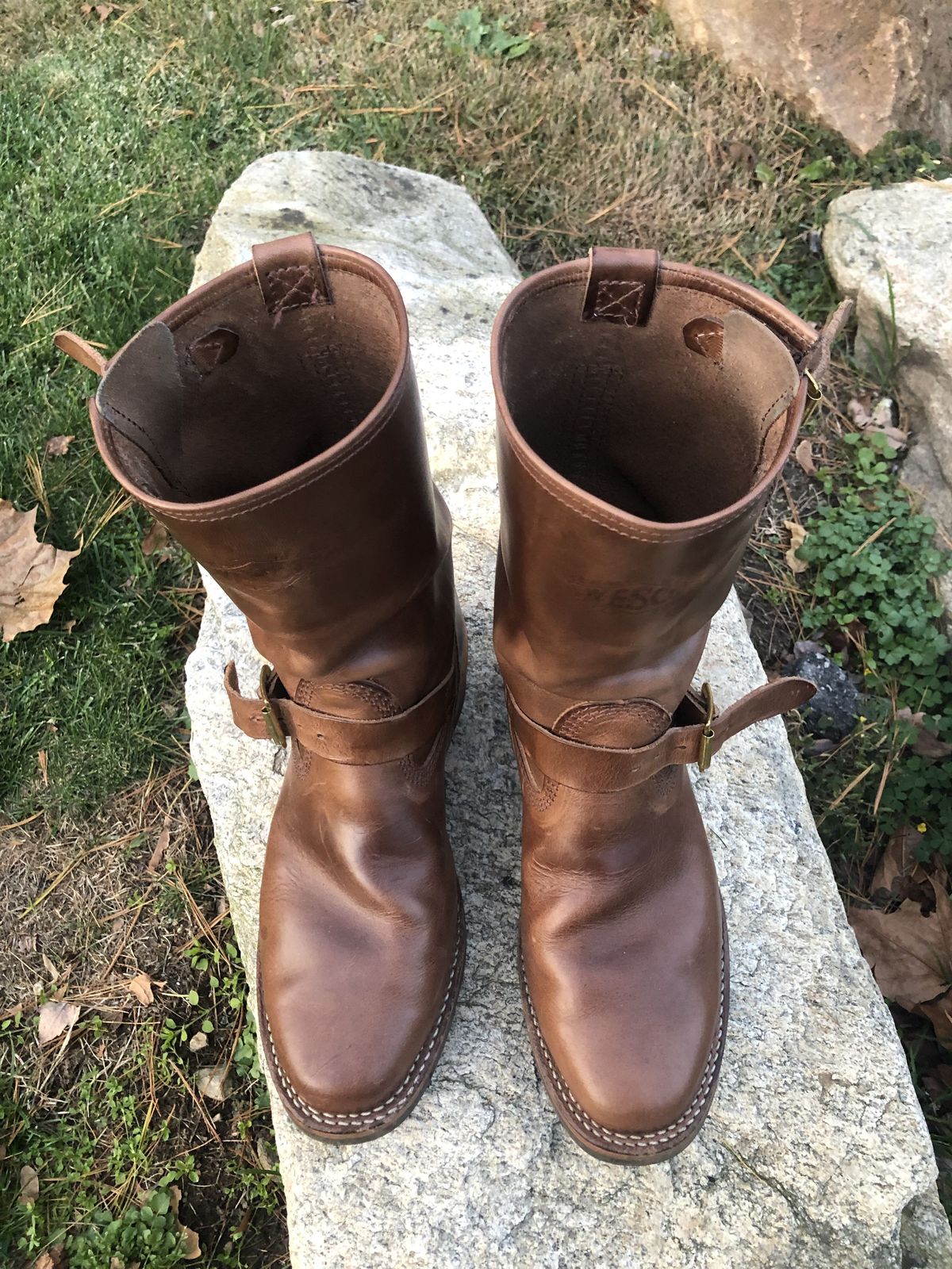 Photo by patinathunderdome on November 5, 2021 of the Wesco Mister Lou in Horween Natural Chromexcel.