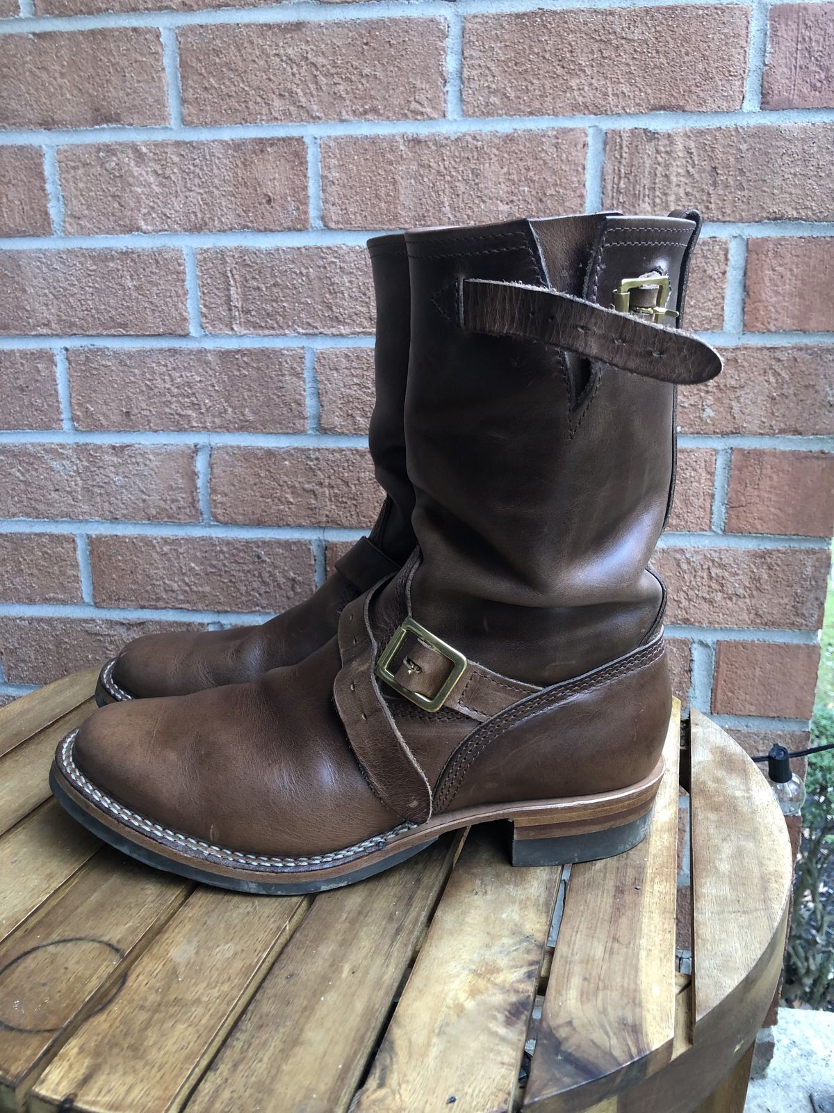 Photo by patinathunderdome on December 4, 2021 of the Wesco Mister Lou in Horween Natural Chromexcel.