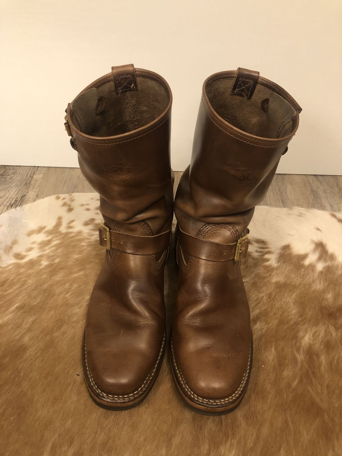 Photo by patinathunderdome on January 5, 2022 of the Wesco Mister Lou in Horween Natural Chromexcel.