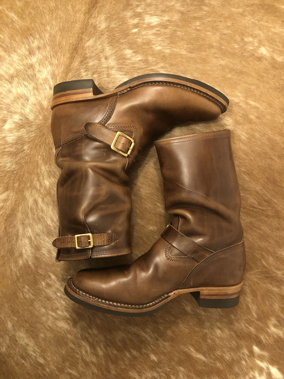 Photo by patinathunderdome on January 5, 2022 of the Wesco Mister Lou in Horween Natural Chromexcel.