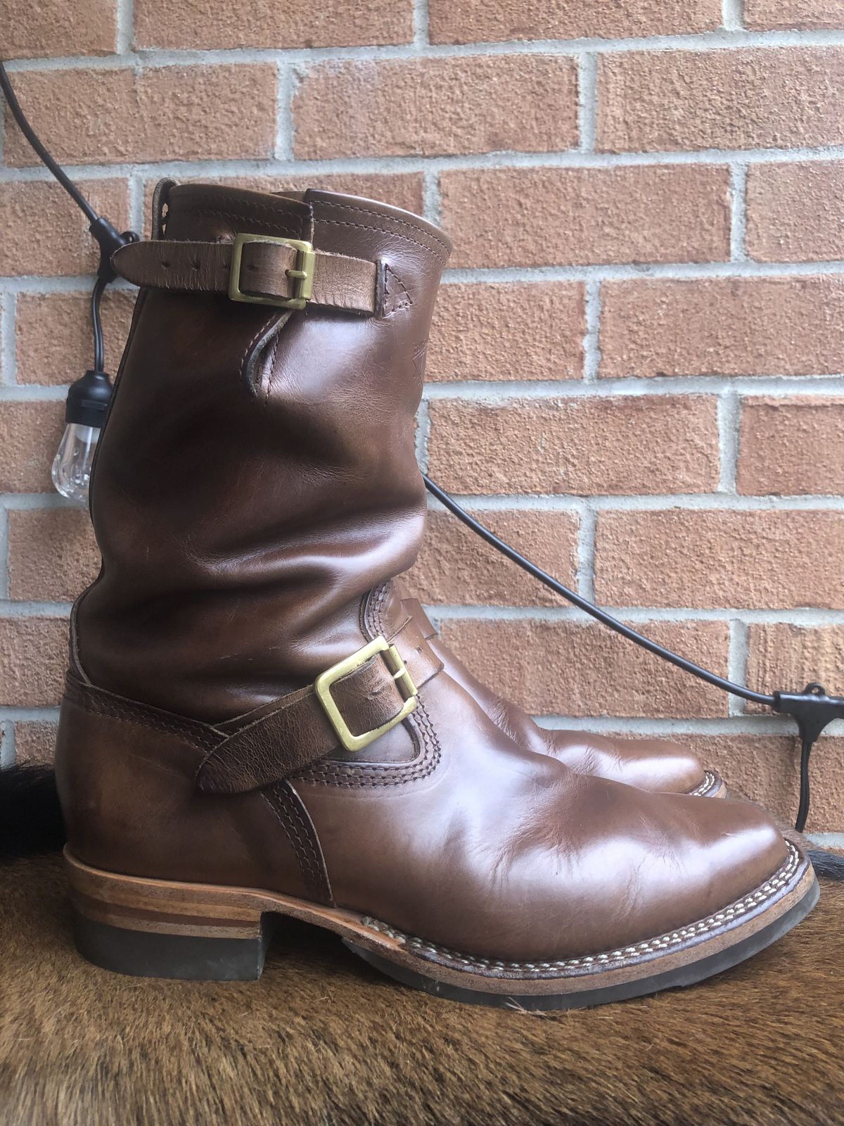 Photo by patinathunderdome on April 5, 2022 of the Wesco Mister Lou in Horween Natural Chromexcel.