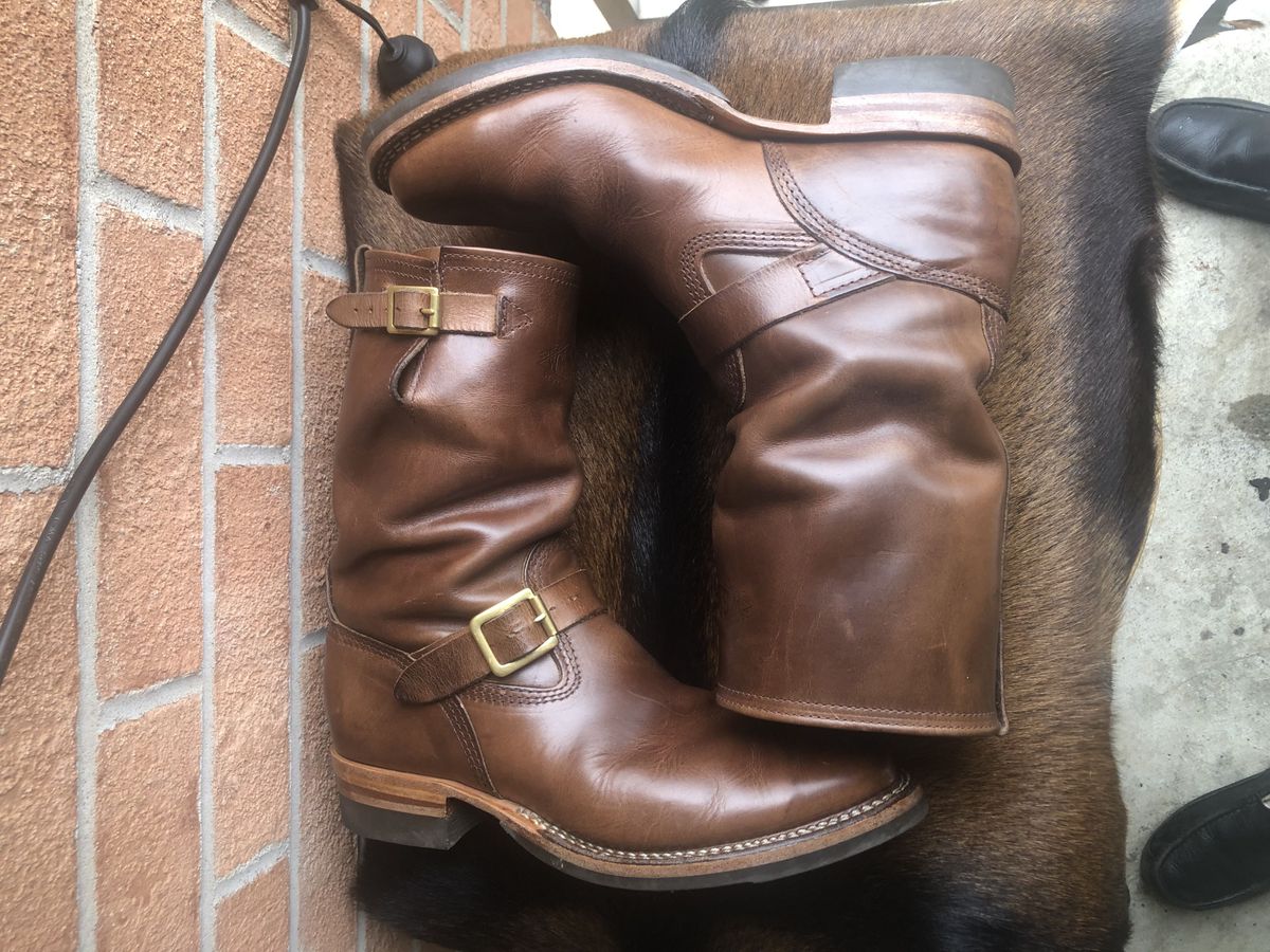 Photo by patinathunderdome on April 5, 2022 of the Wesco Mister Lou in Horween Natural Chromexcel.