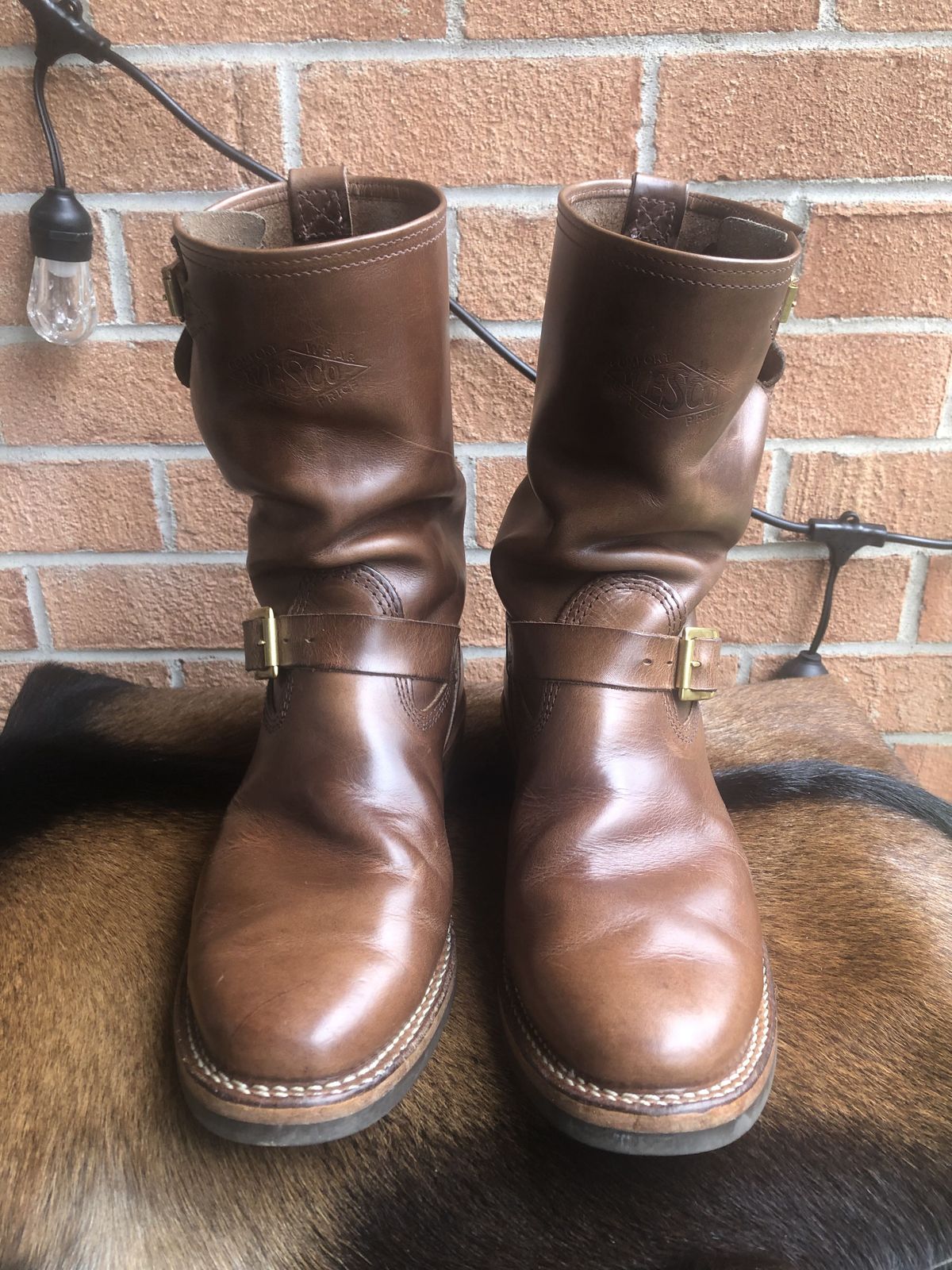 Photo by patinathunderdome on April 5, 2022 of the Wesco Mister Lou in Horween Natural Chromexcel.