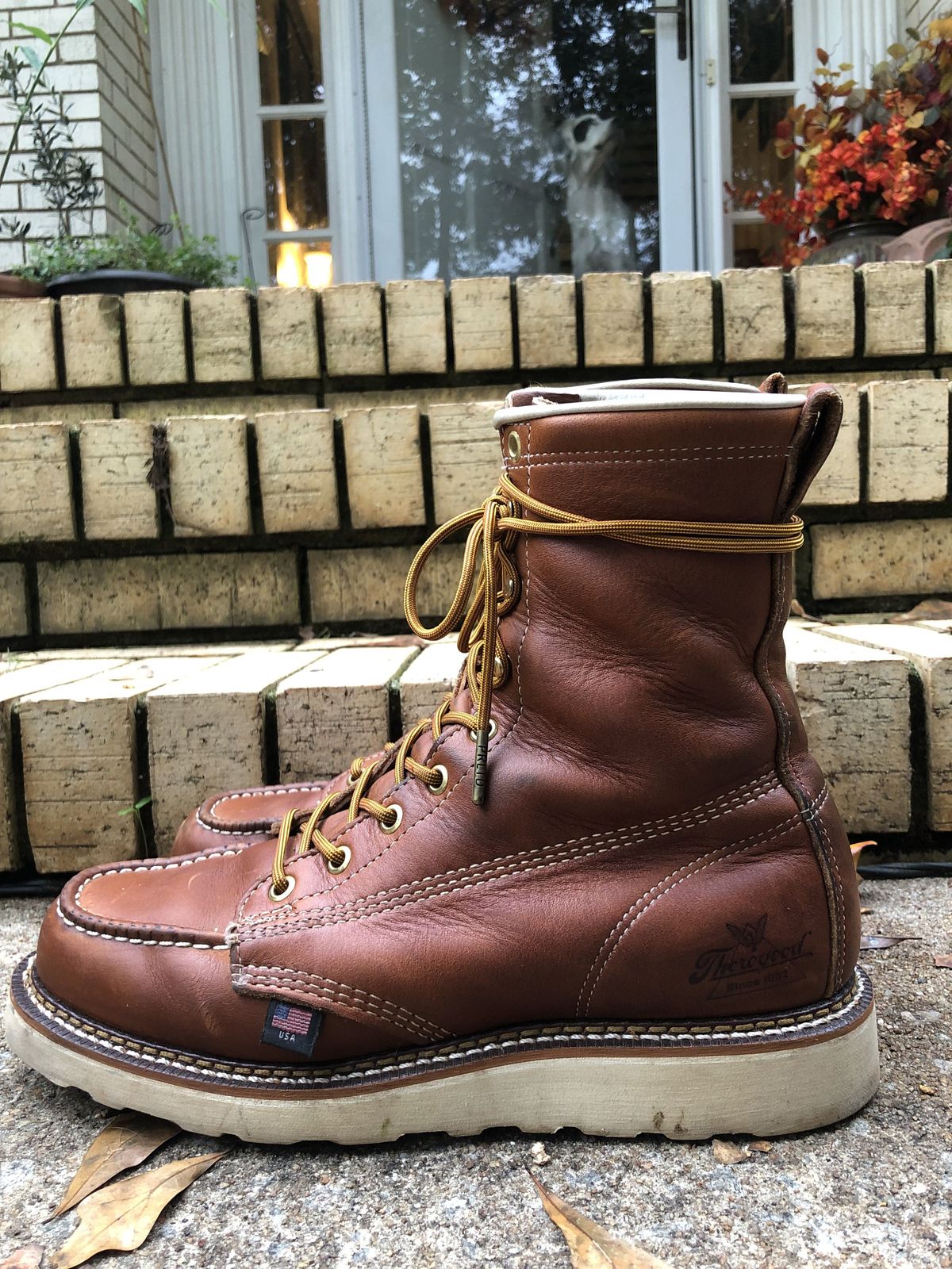 Photo by patinathunderdome on November 4, 2021 of the Thorogood 8" Moc Toe in Tobacco Gladiator Oil-Tanned.
