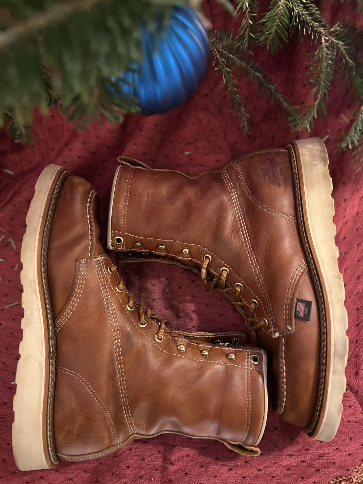 Photo by patinathunderdome on December 2, 2021 of the Thorogood 8" Moc Toe in Tobacco Gladiator Oil-Tanned.