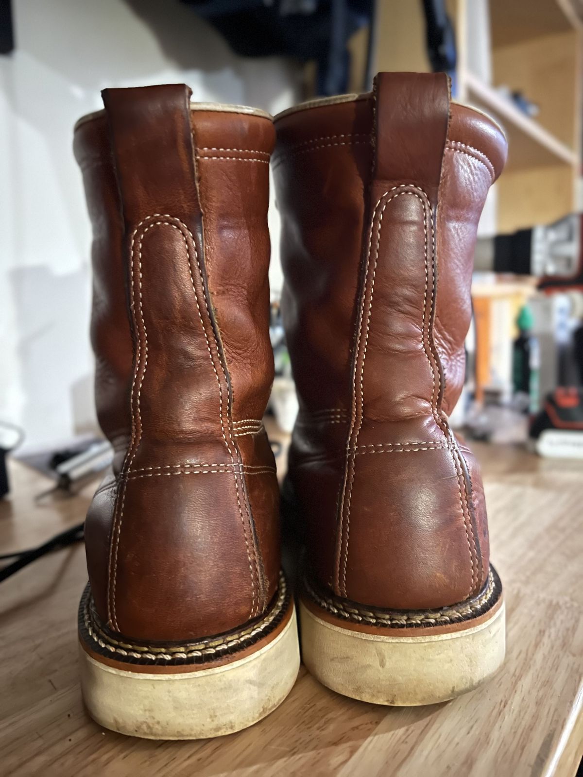 Photo by patinathunderdome on March 5, 2022 of the Thorogood 8" Moc Toe in Tobacco Gladiator Oil-Tanned.