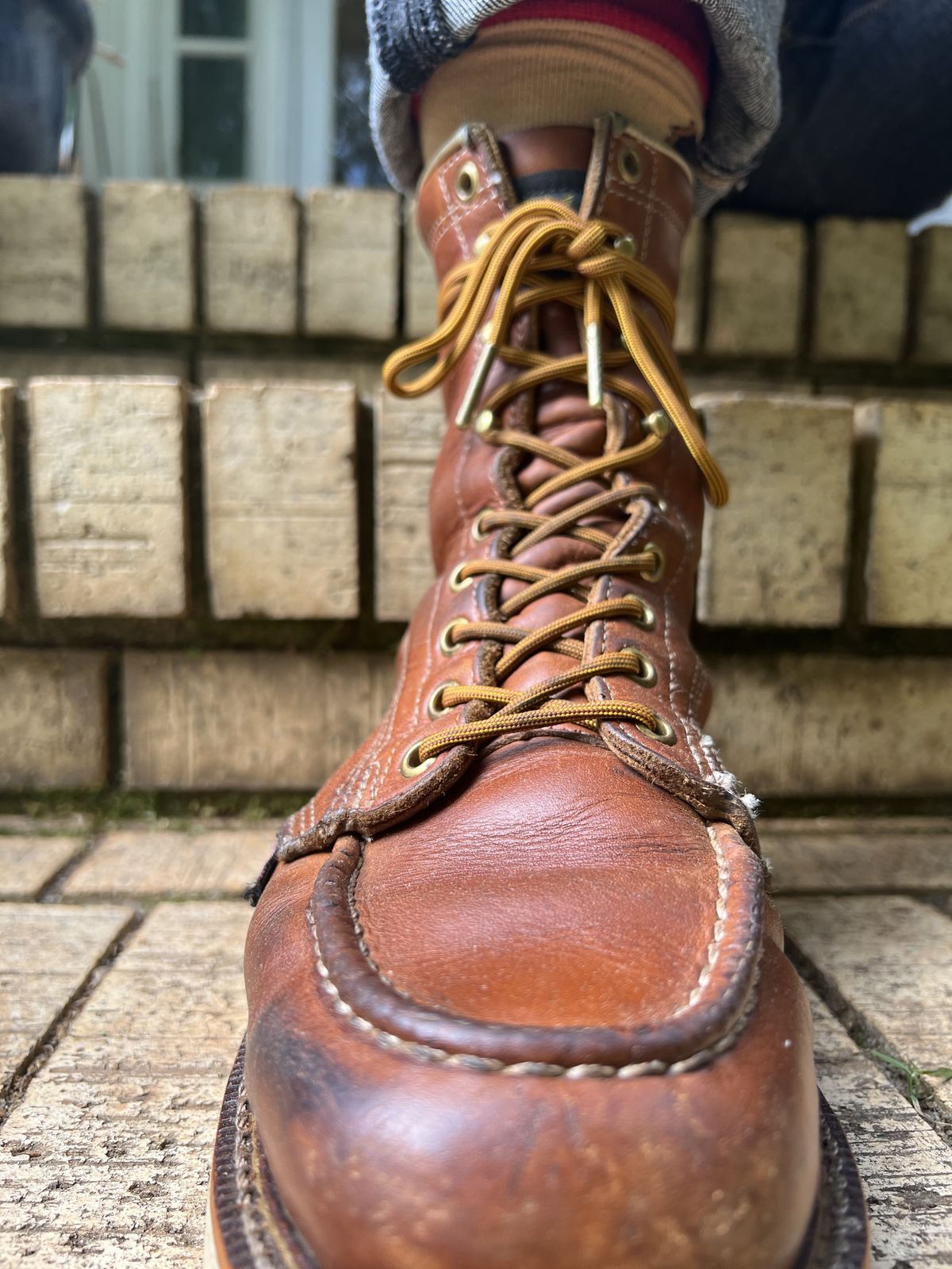 Photo by patinathunderdome on May 1, 2022 of the Thorogood 8" Moc Toe in Tobacco Gladiator Oil-Tanned.