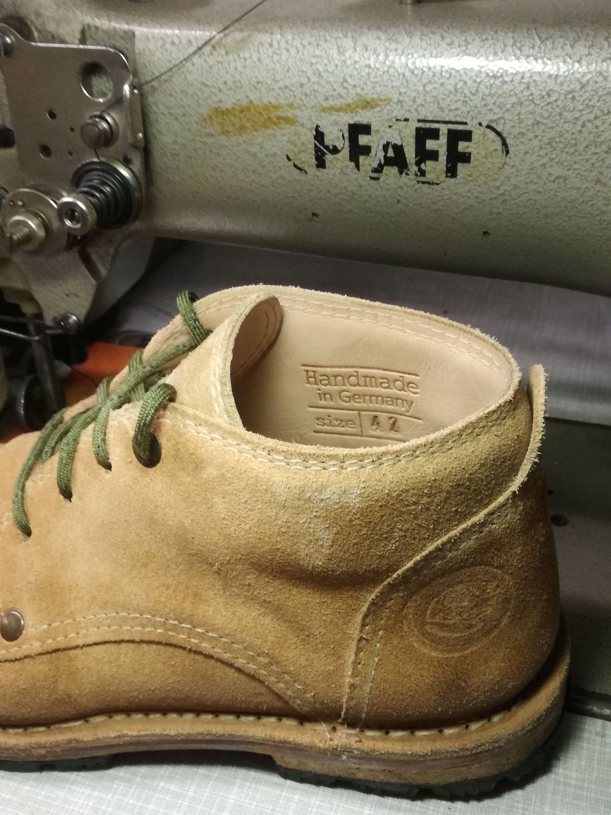 Photo by patinathunderdome on November 4, 2021 of the BERNHARDINER Schuhwerk JFB002 in David Oehler Natural V Suede.