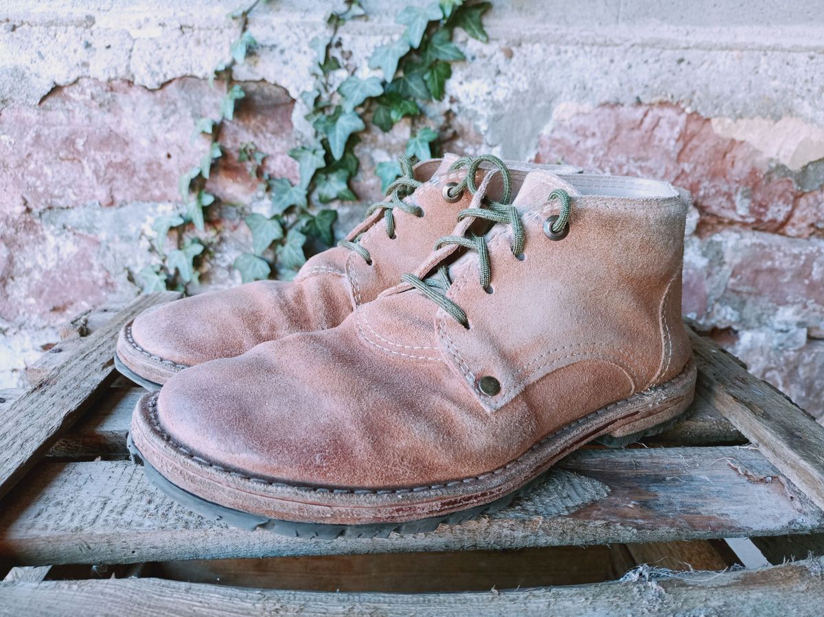 Photo by patinathunderdome on March 5, 2022 of the BERNHARDINER Schuhwerk JFB002 in David Oehler Natural V Suede.