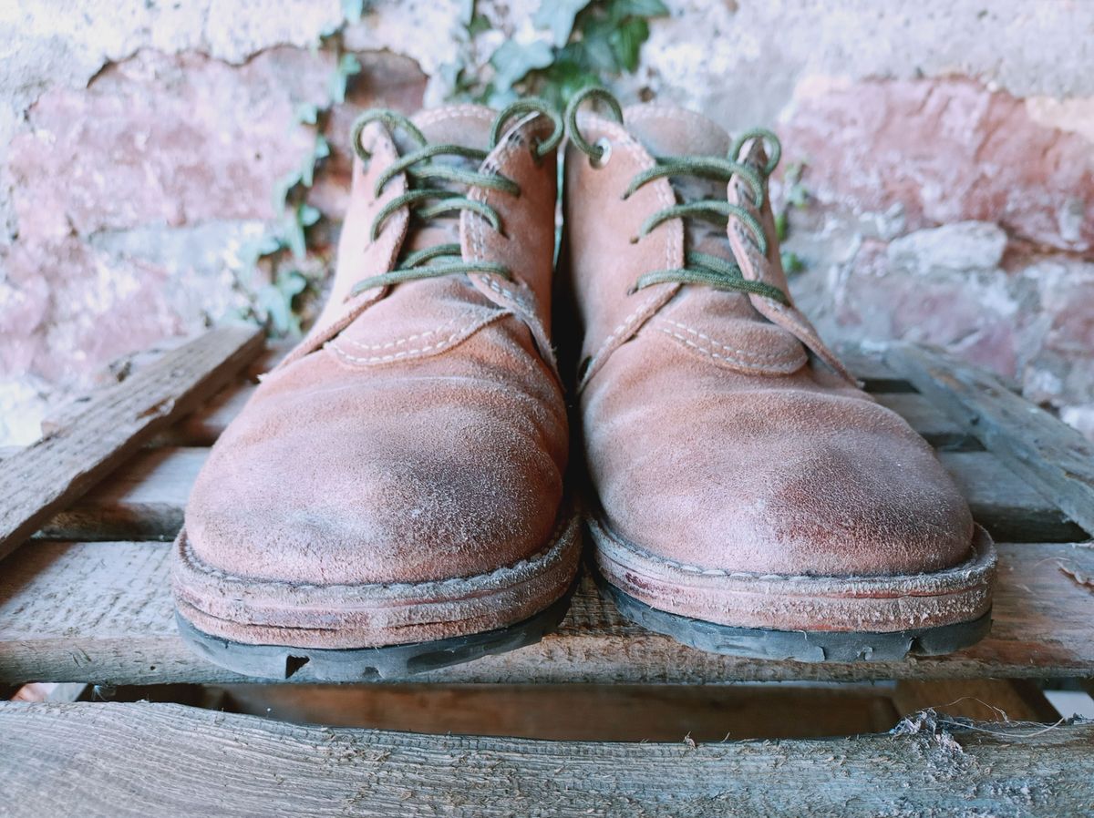 Photo by patinathunderdome on March 5, 2022 of the BERNHARDINER Schuhwerk JFB002 in David Oehler Natural V Suede.