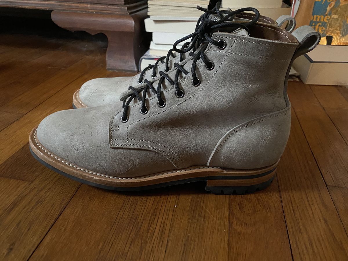 Photo by patinathunderdome on January 3, 2022 of the Truman Service Boot in C.F. Stead Smoke Rambler.