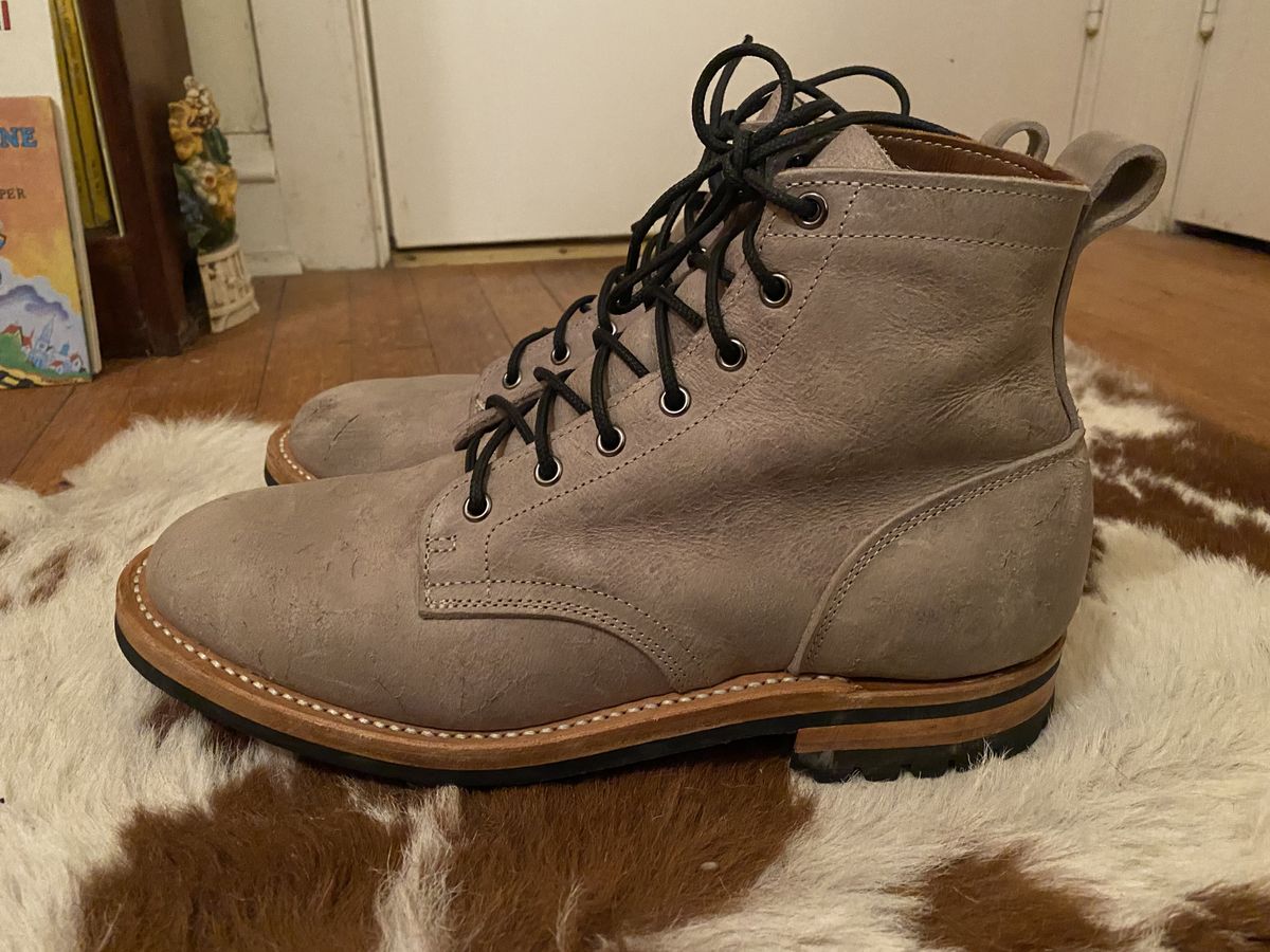 Photo by patinathunderdome on February 3, 2022 of the Truman Service Boot in C.F. Stead Smoke Rambler.