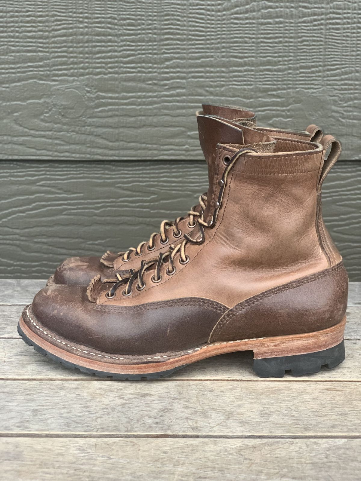 Photo by patinathunderdome on November 1, 2021 of the White's Bounty Hunter in Horween Natural Waxed Flesh.