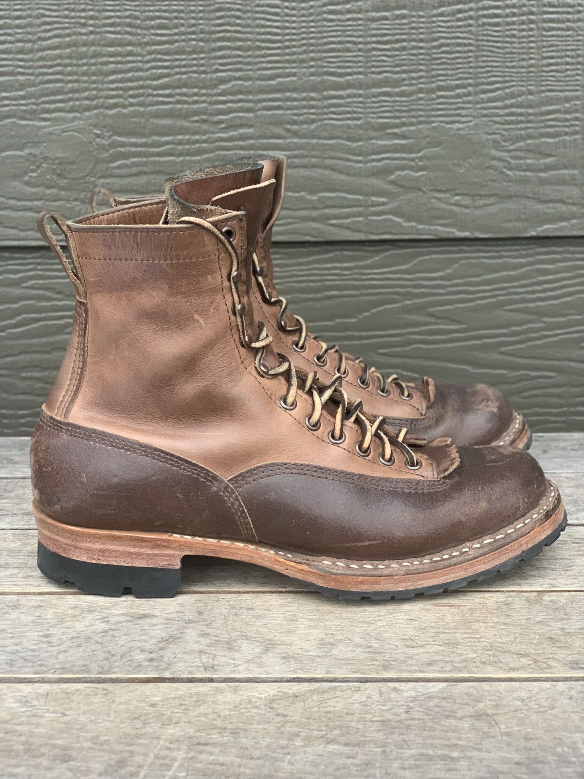 Photo by patinathunderdome on November 1, 2021 of the White's Bounty Hunter in Horween Natural Waxed Flesh.