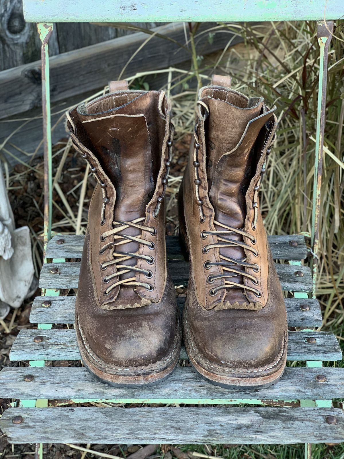 Photo by patinathunderdome on January 1, 2022 of the White's Bounty Hunter in Horween Natural Waxed Flesh.