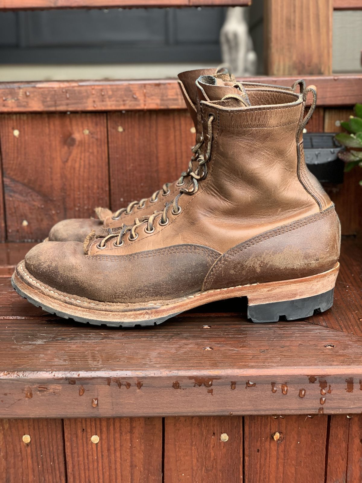 Photo by patinathunderdome on March 3, 2022 of the White's Bounty Hunter in Horween Natural Waxed Flesh.