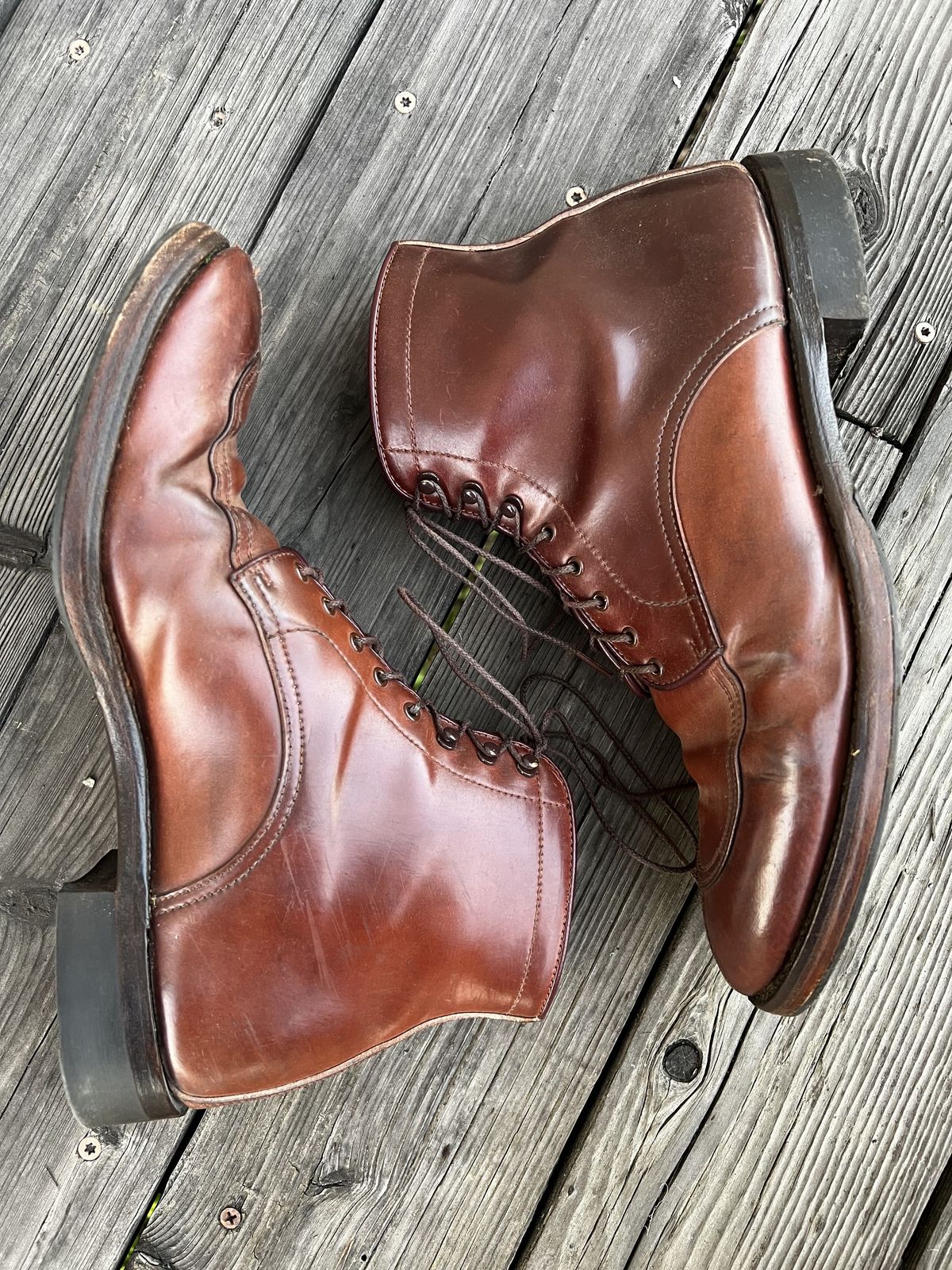 Photo by patinathunderdome on December 6, 2021 of the Makers U Mocca Blucher in Horween Color 4 Shell Cordovan.