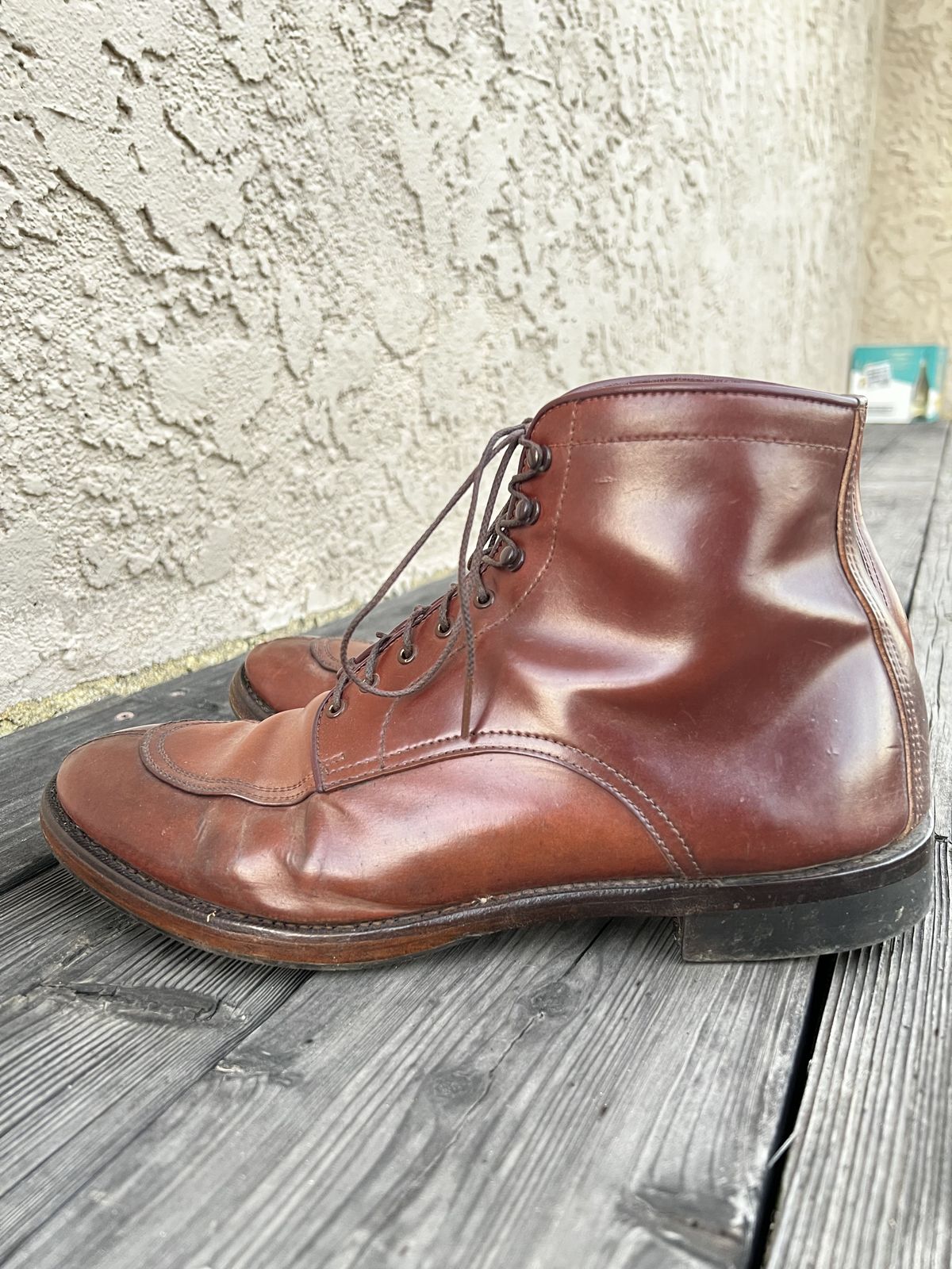 Photo by patinathunderdome on December 6, 2021 of the Makers U Mocca Blucher in Horween Color 4 Shell Cordovan.
