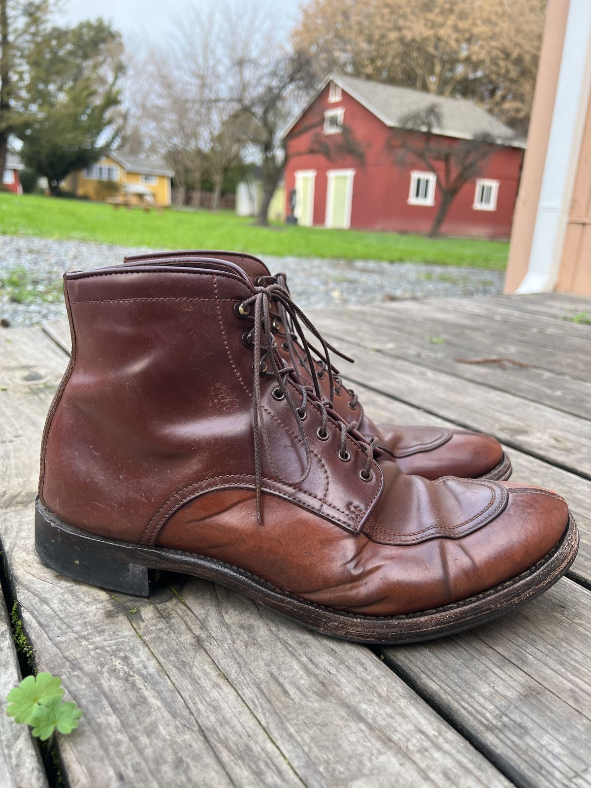 Photo by patinathunderdome on January 6, 2022 of the Makers U Mocca Blucher in Horween Color 4 Shell Cordovan.