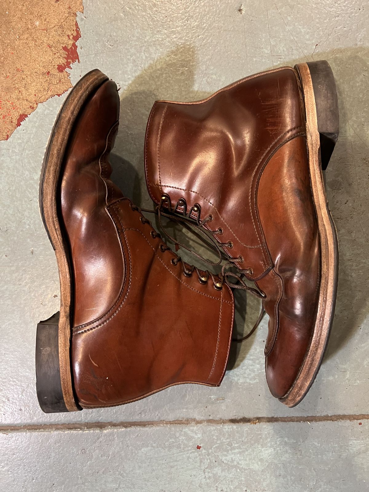 Photo by patinathunderdome on March 6, 2022 of the Makers U Mocca Blucher in Horween Color 4 Shell Cordovan.