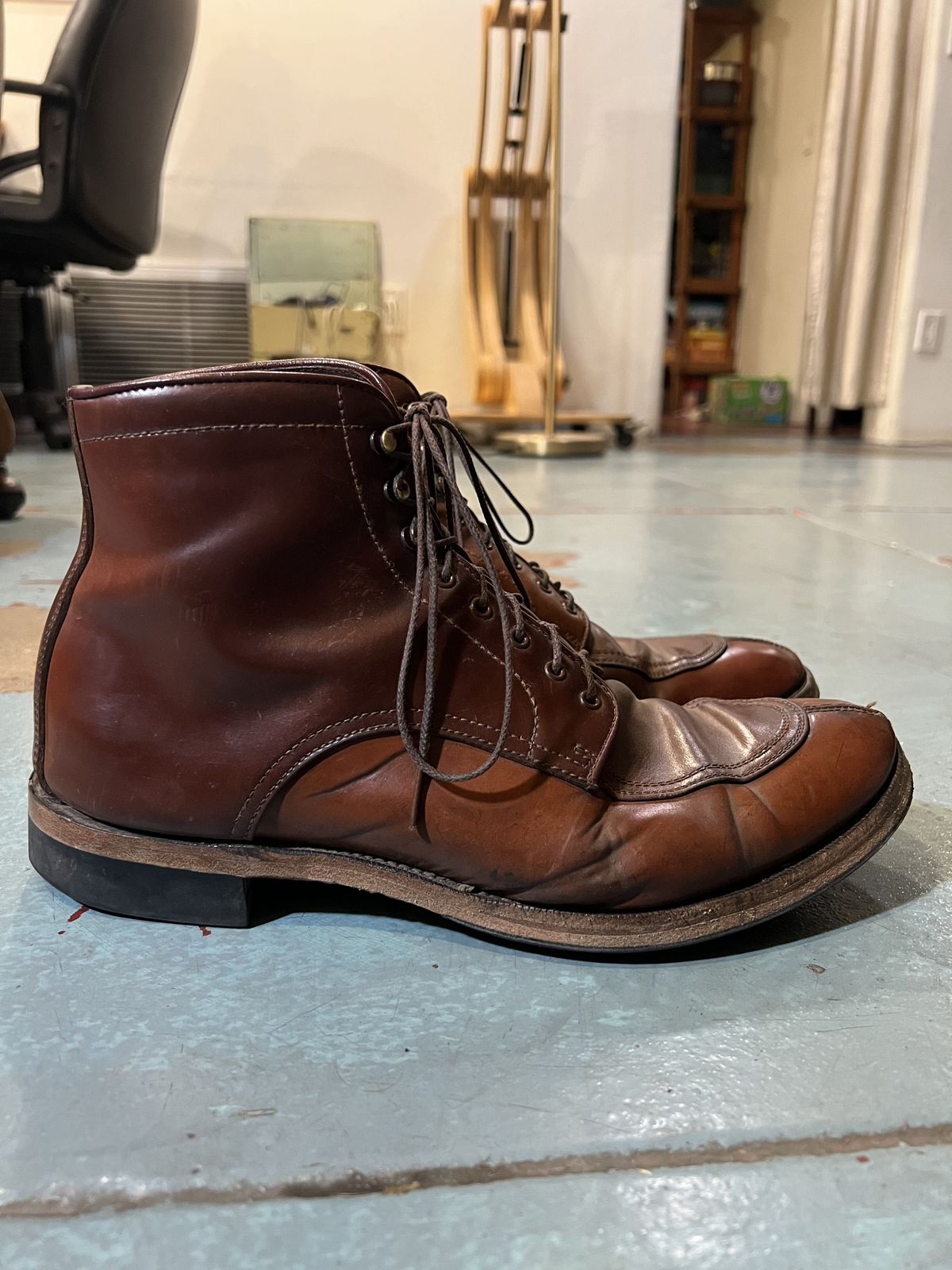 Photo by patinathunderdome on March 6, 2022 of the Makers U Mocca Blucher in Horween Color 4 Shell Cordovan.