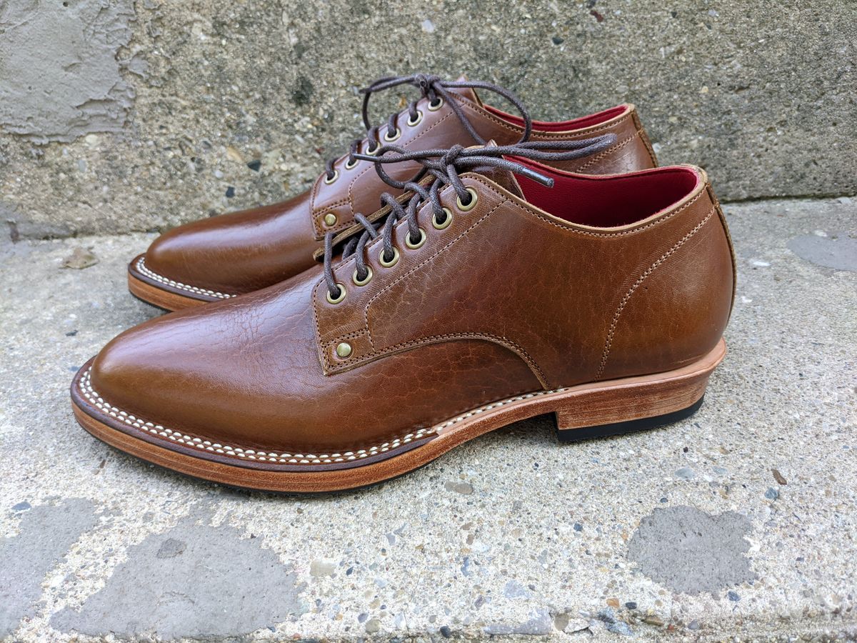 Photo by patinathunderdome on October 2, 2021 of the Benzein TDD-02 Derby in Shinki Brown Oiled Horsebutt.