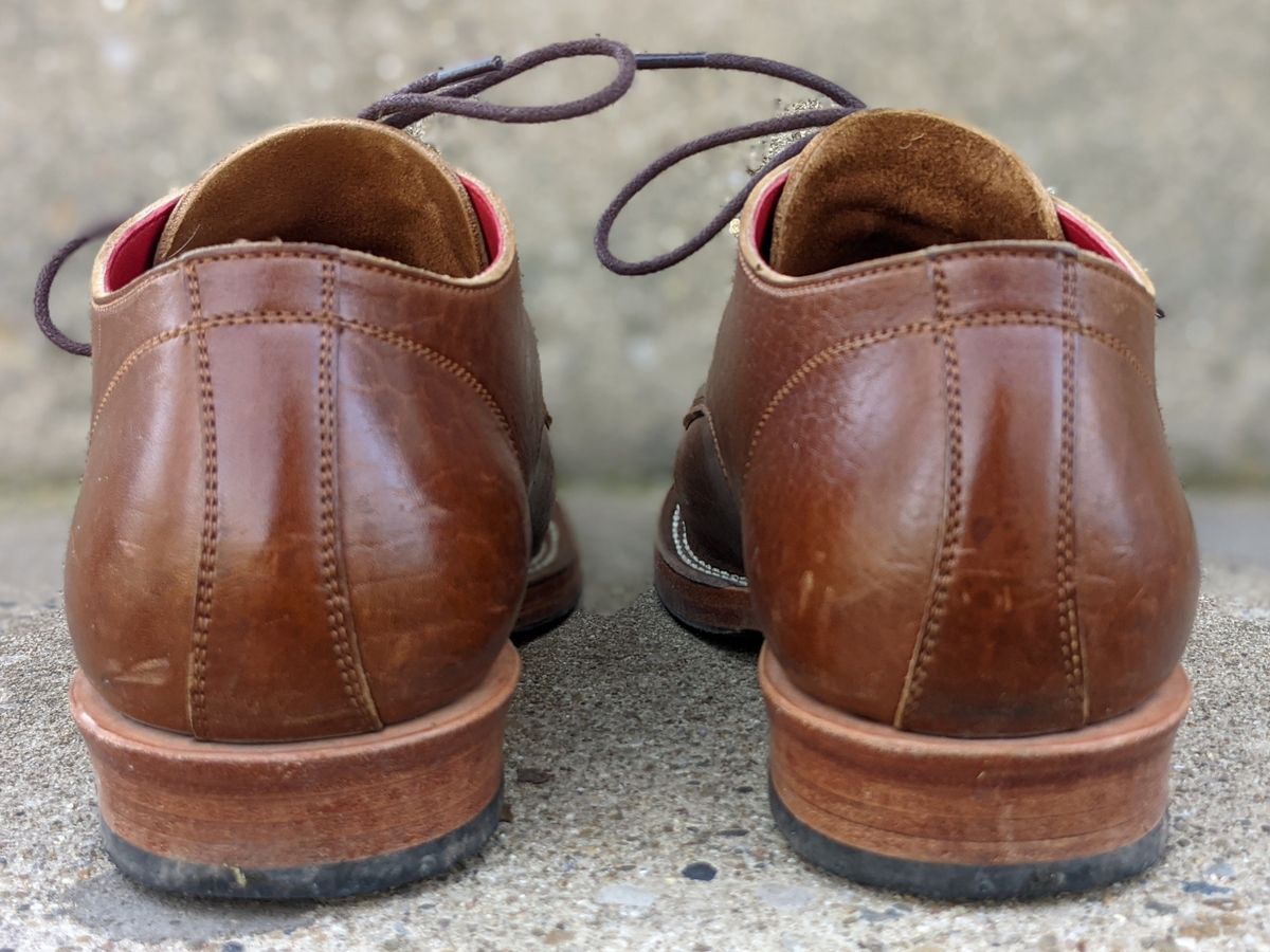 Photo by patinathunderdome on December 2, 2021 of the Benzein TDD-02 Derby in Shinki Brown Oiled Horsebutt.