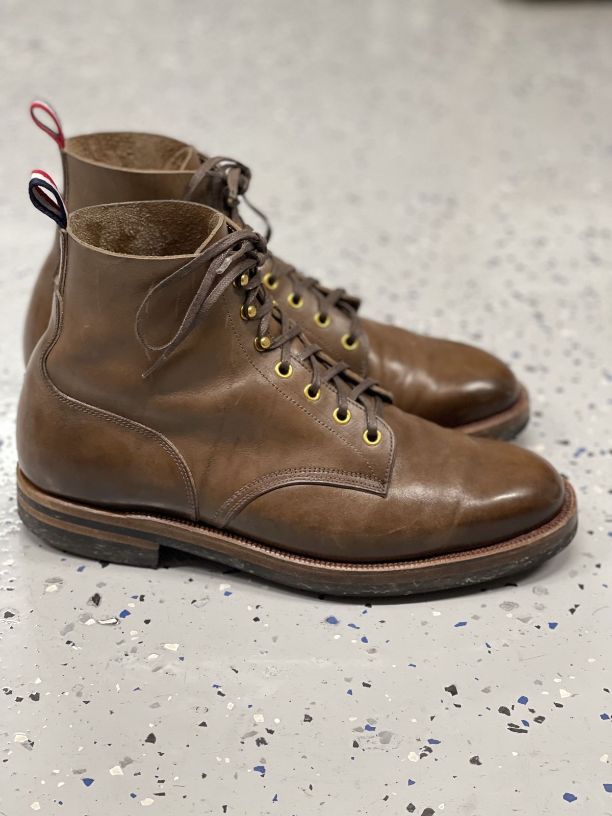Photo by patinathunderdome on January 3, 2022 of the Iron Boots The Chosen One in Natural Italy Waxed Bullhide.