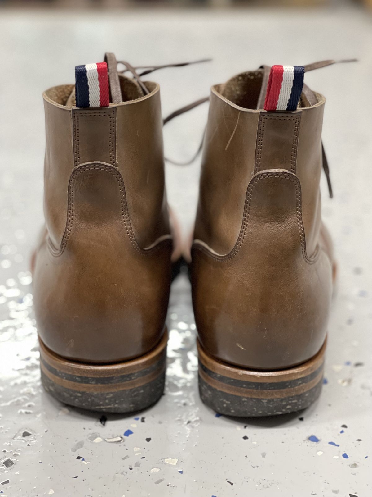 Photo by patinathunderdome on January 3, 2022 of the Iron Boots The Chosen One in Natural Italy Waxed Bullhide.