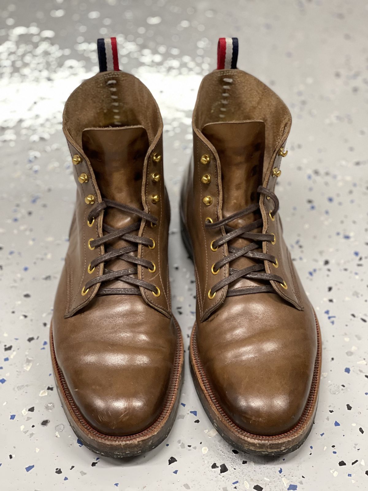 Photo by patinathunderdome on February 3, 2022 of the Iron Boots The Chosen One in Natural Italy Waxed Bullhide.
