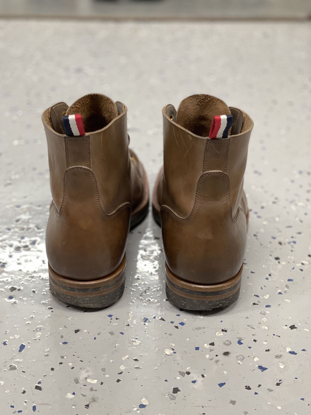 Photo by patinathunderdome on February 3, 2022 of the Iron Boots The Chosen One in Natural Italy Waxed Bullhide.
