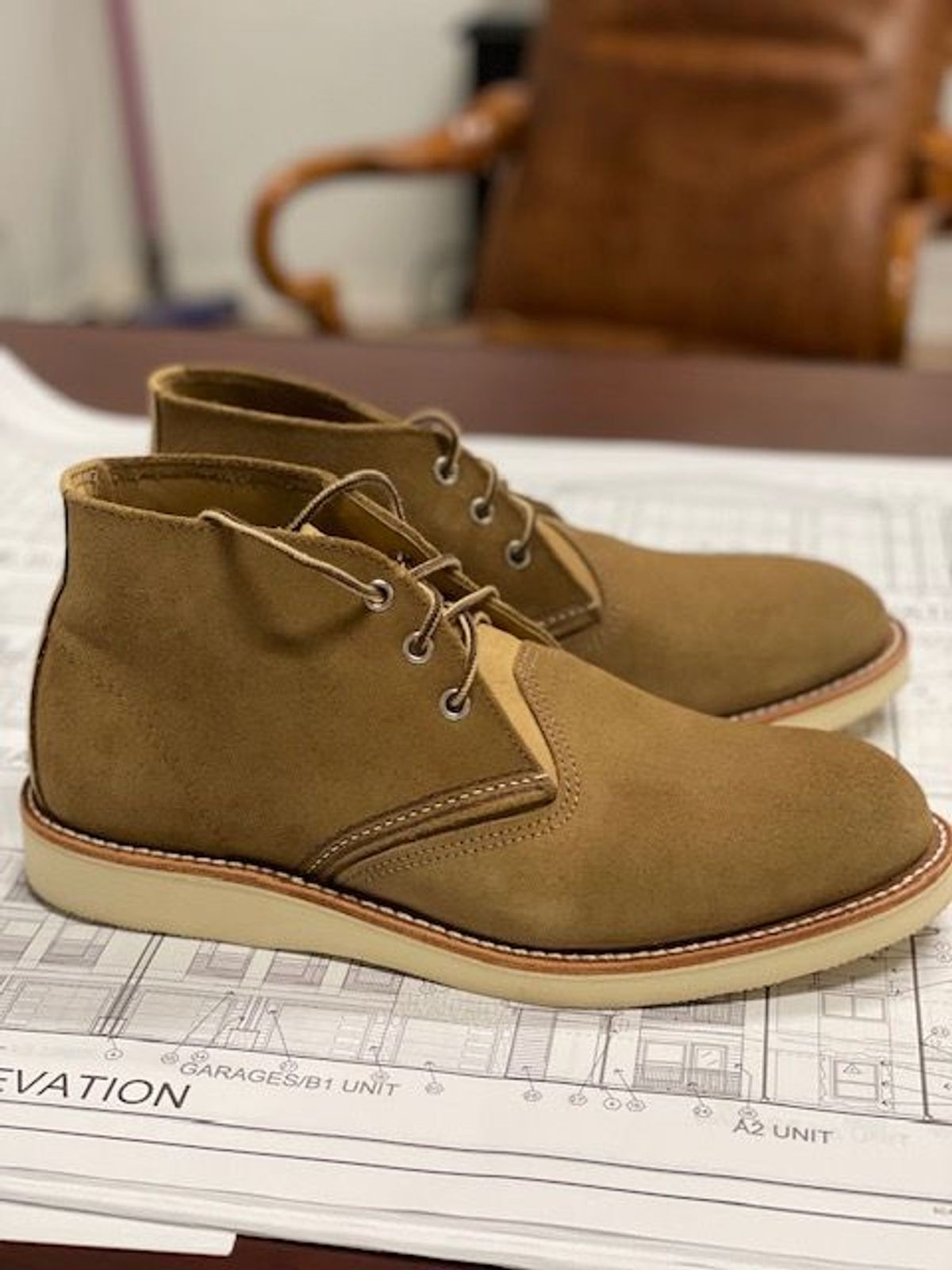 Photo by patinathunderdome on October 1, 2021 of the Red Wing Work Chukka in S.B. Foot Olive Mohave Roughout.